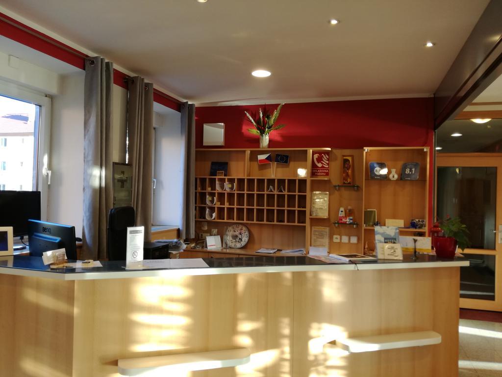 ברון Hotel O.K. 1 מראה חיצוני תמונה